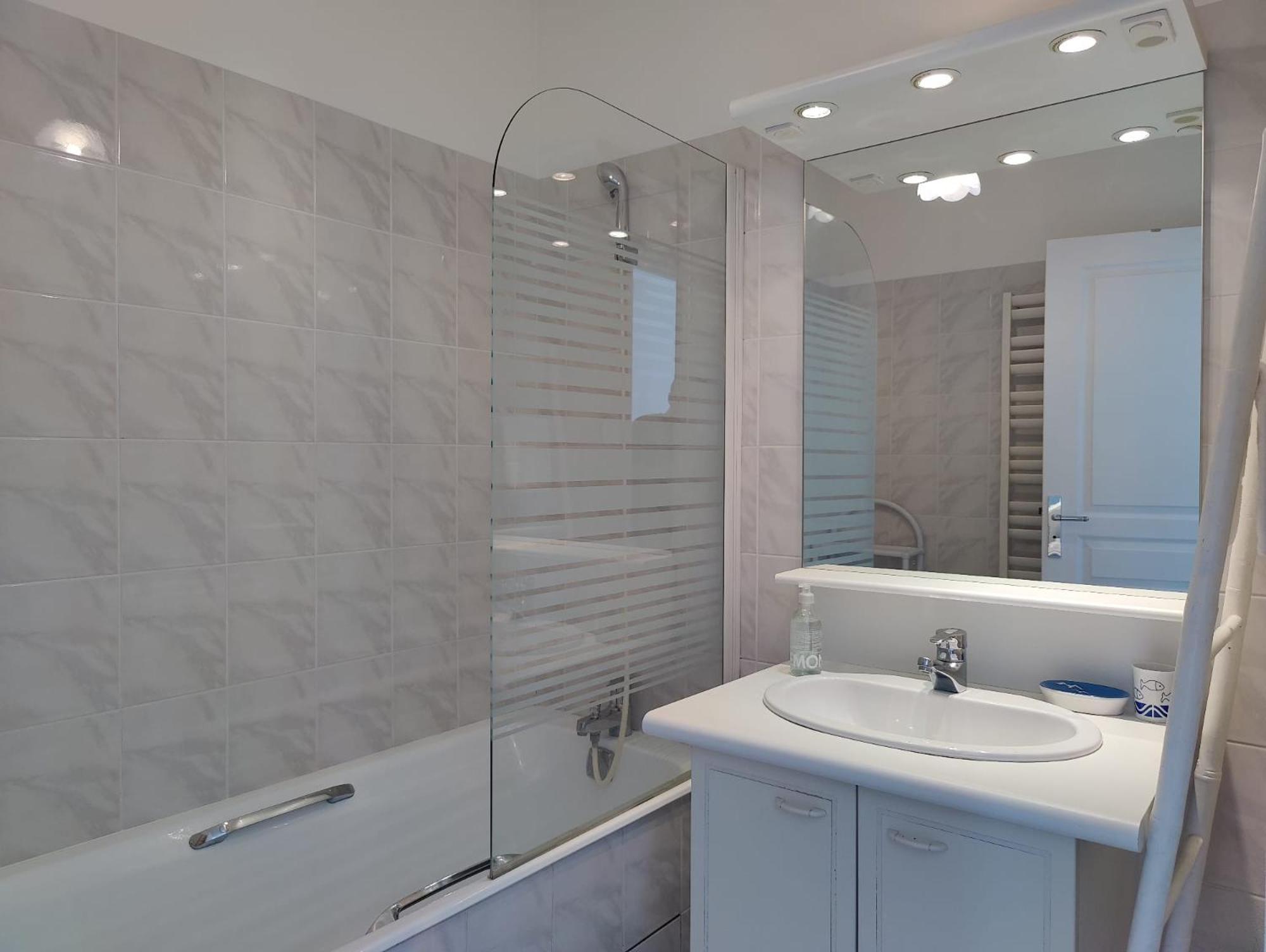 Cote Ocean Apartment ลาโรแชล ภายนอก รูปภาพ